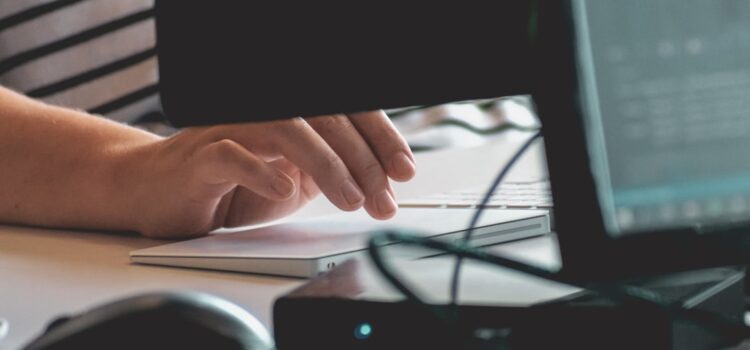¡Mantén tus Equipos Electrónicos Rápidos y Eficientes: Consejos y Trucos para un Rendimiento Óptimo!